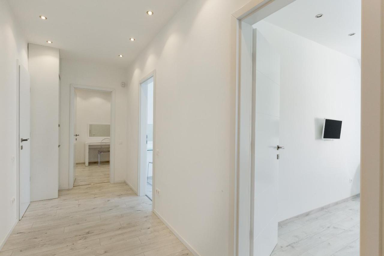 Budapest Central Square 2 Bedrooms Suite - Michaelides Voeroesmarty Square Residences Luaran gambar