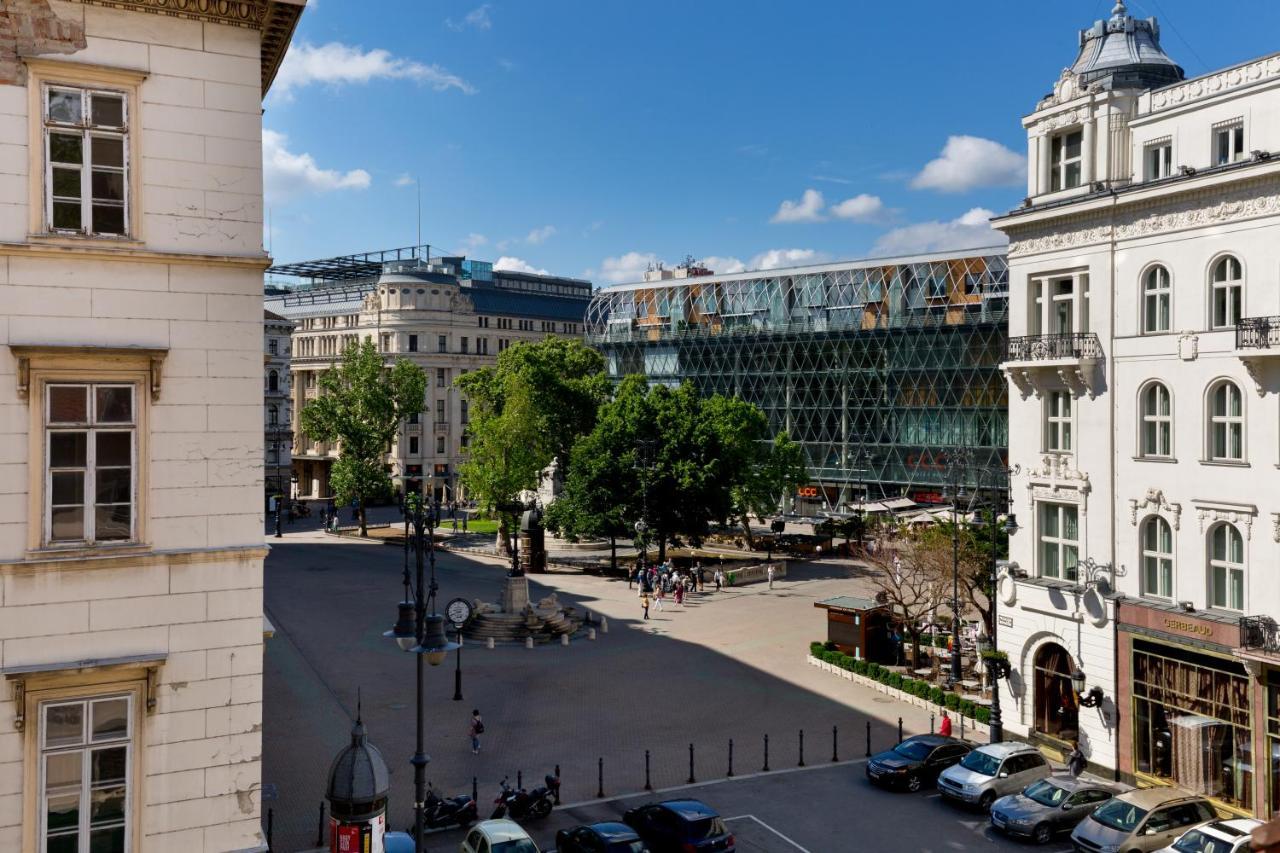 Budapest Central Square 2 Bedrooms Suite - Michaelides Voeroesmarty Square Residences Luaran gambar